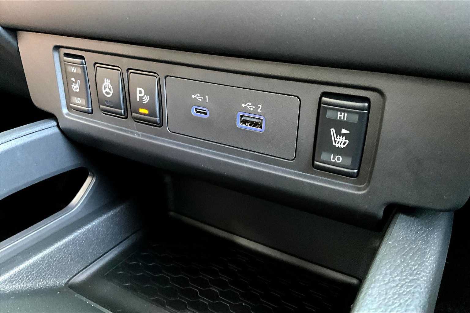 Used 2026 Nissan Frontier SV w/ All-Weather Content Package RWD image 19