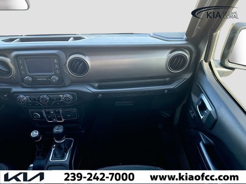 Used 2020 Jeep Wrangler Unlimited Sport image 17