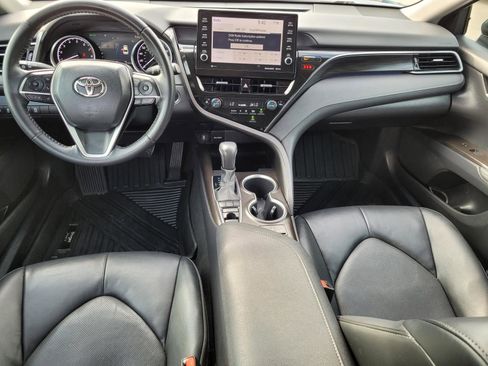 Used 2023 Toyota Camry XLE image 15