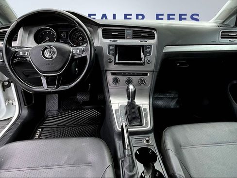Used 2015 Volkswagen Golf S image 7