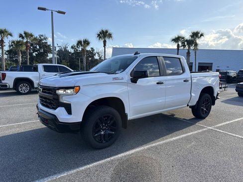 Used 2025 Chevrolet Silverado 1500 LT Trail Boss w/ Convenience Package II image 7