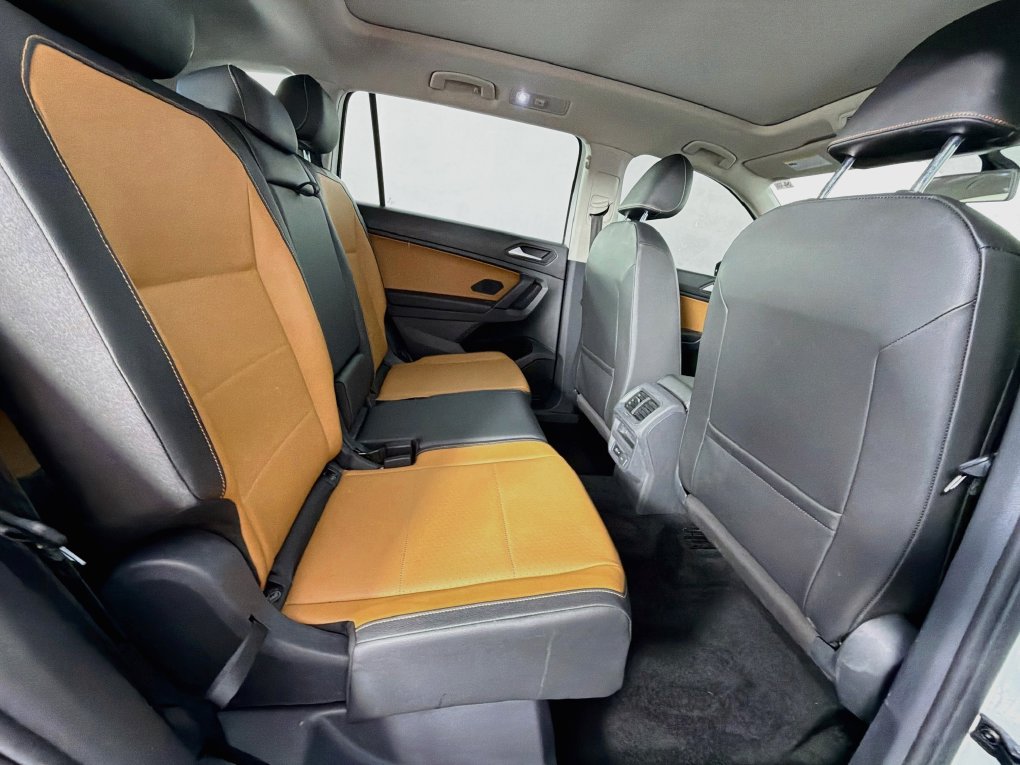 Used 2019 Volkswagen Tiguan SEL FWD image 27