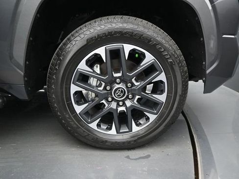 Used 2023 Toyota Tundra Limited image 19