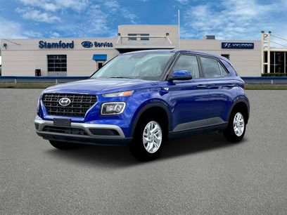 New 2025 Hyundai Venue SE