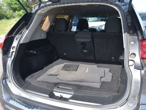 Used 2018 Nissan Rogue S FWD image 15