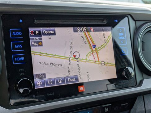 Used 2018 Toyota Tacoma TRD Sport image 24