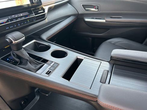 Used 2024 Toyota Sienna XSE image 25