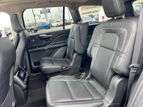 Used 2024 Lincoln Aviator Reserve AWD/4WD image 22