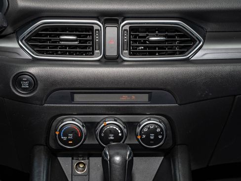 Used 2018 MAZDA CX-5 Sport image 17