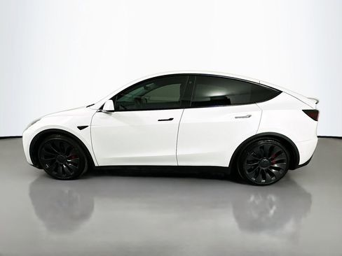 Used 2022 Tesla Model Y Performance image 8
