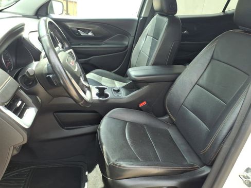 Used 2021 GMC Terrain SLT image 2