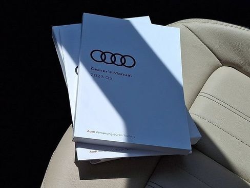 Used 2023 Audi Q5 2.0T Premium w/ Convenience Package AWD/4WD image 33