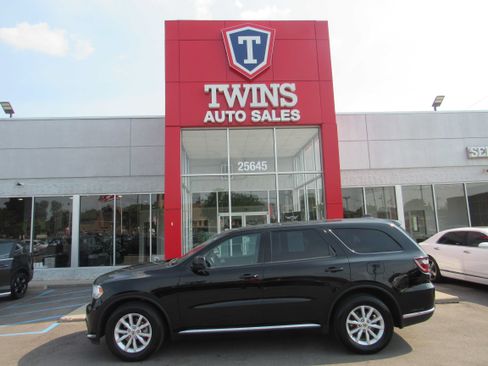 Used 2019 Dodge Durango SXT w/ 3rd Row Seating Group RWD image 1