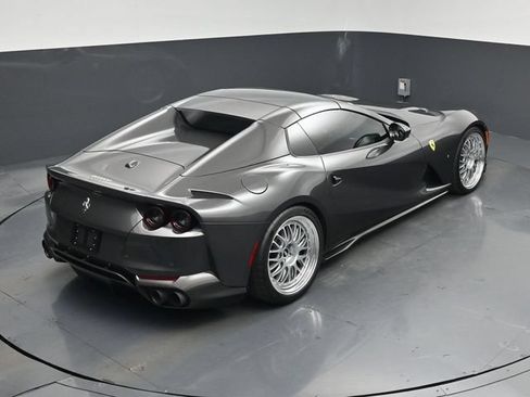 Used 2023 Ferrari 812 GTS RWD image 24