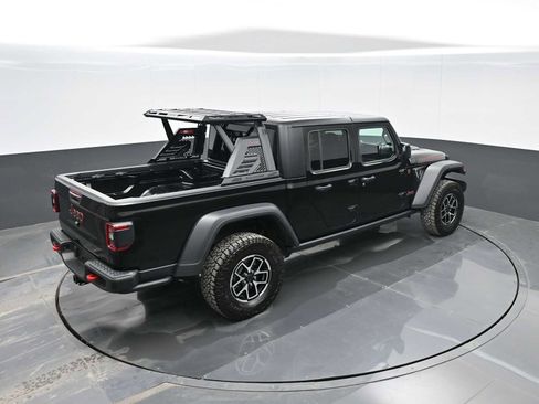 Used 2024 Jeep Gladiator Rubicon w/ Convenience Group image 28