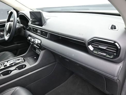 Used 2025 Honda Pilot Touring image 42