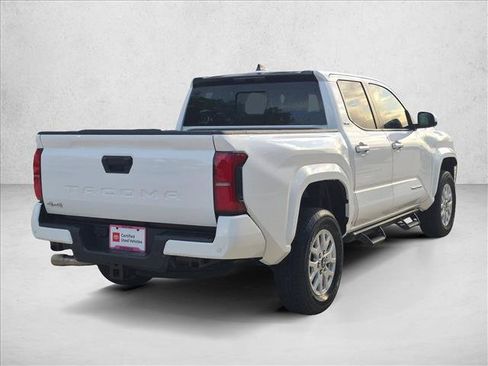 Certified 2024 Toyota Tacoma SR5 AWD/4WD image 5