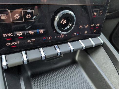 New 2026 GMC Terrain AT4 w/ Convenience Package III image 31
