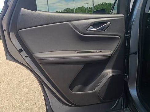 Used 2025 Chevrolet Blazer LT AWD/4WD image 12