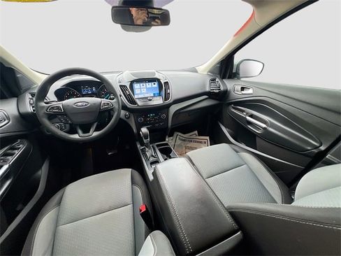 Used 2019 Ford Escape SE image 21