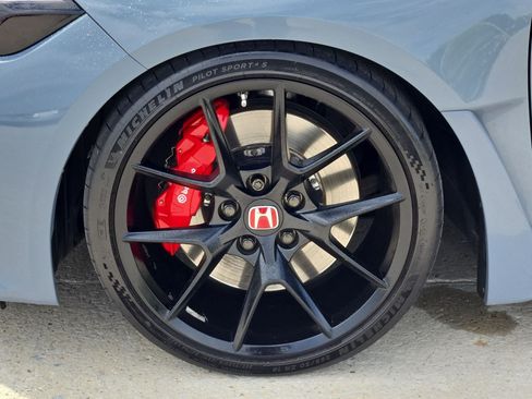 Certified 2024 Honda Civic Type R image 11