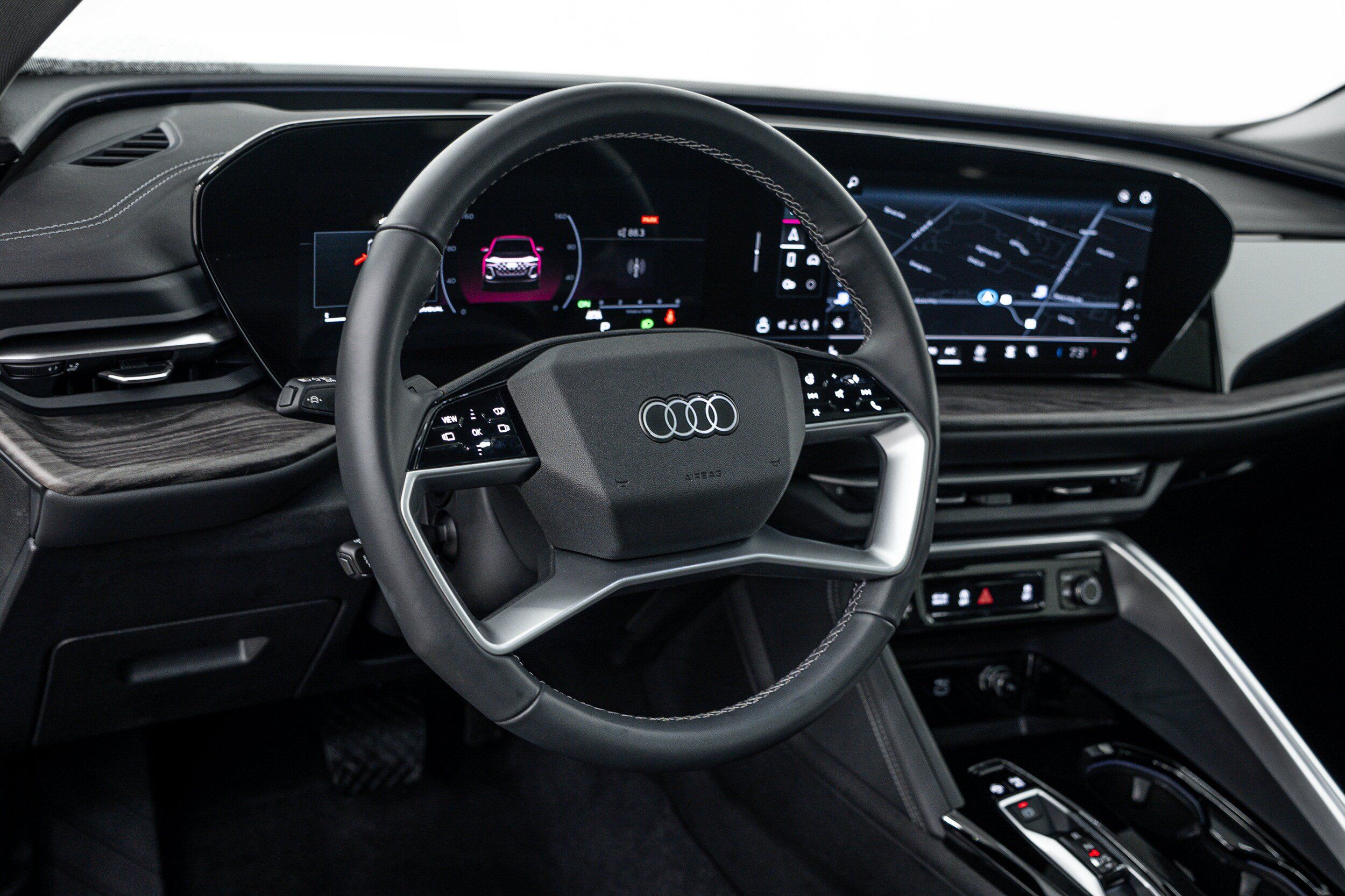 Used 2025 Audi Q5 Premium Plus w/ Premium Plus AWD/4WD image 10