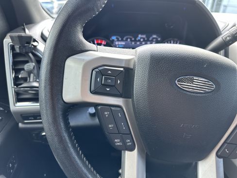 Used 2018 Ford F250 Lariat w/ Lariat Ultimate Package image 17