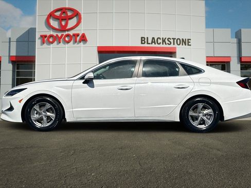 Used 2023 Hyundai Sonata SE FWD image 6