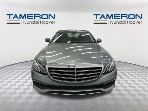 Used 2018 Mercedes-Benz E 300 4MATIC image 8