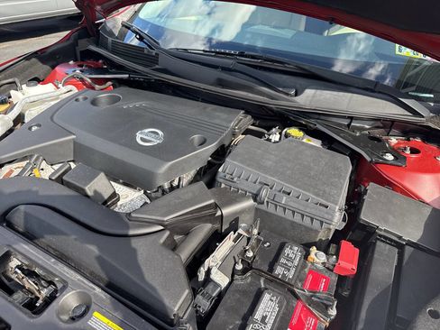 Used 2013 Nissan Altima 2.5 SL w/ Technology Pkg image 13