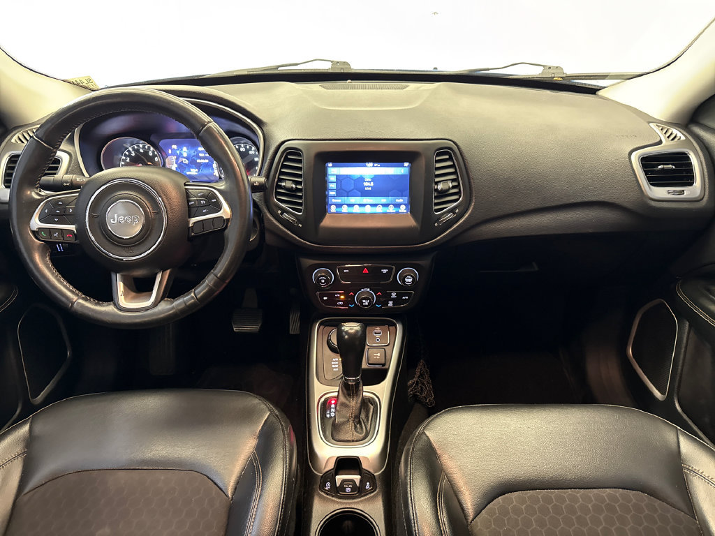 Used 2017 Jeep Compass Latitude w/ Popular Equipment Group AWD/4WD image 13