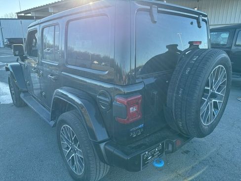 Used 2023 Jeep Wrangler High Altitude image 4