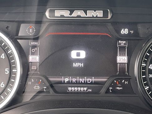 Used 2024 RAM 1500 Laramie image 10