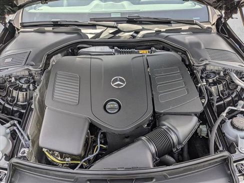 Used 2025 Mercedes-Benz C 300 Sedan image 24