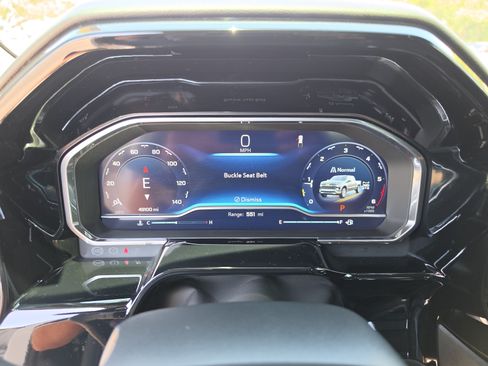 Certified 2023 Chevrolet Silverado 1500 LT AWD/4WD image 38