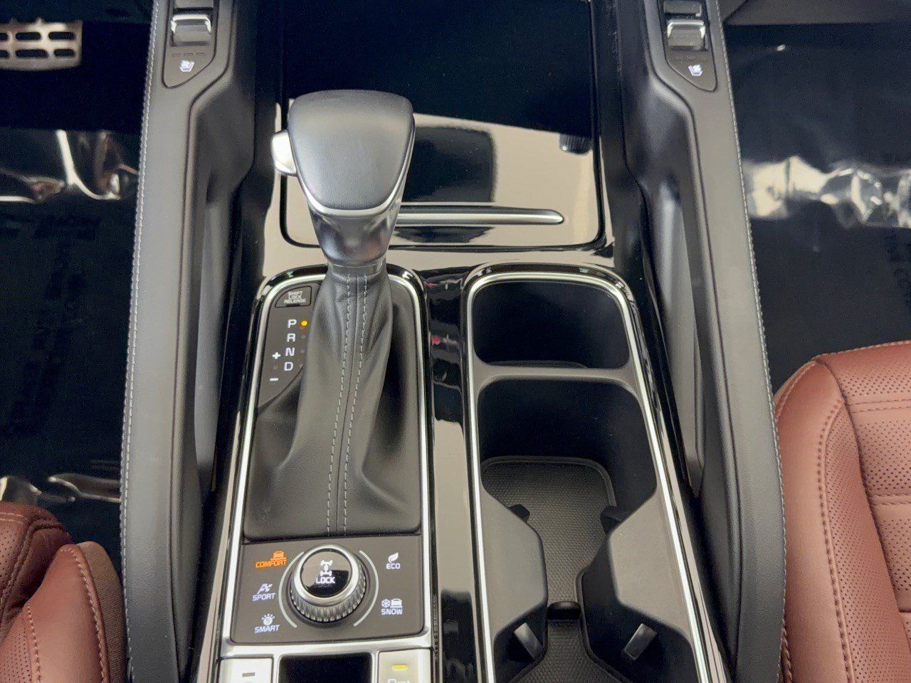 Used 2024 Kia Telluride SX Prestige AWD/4WD image 21