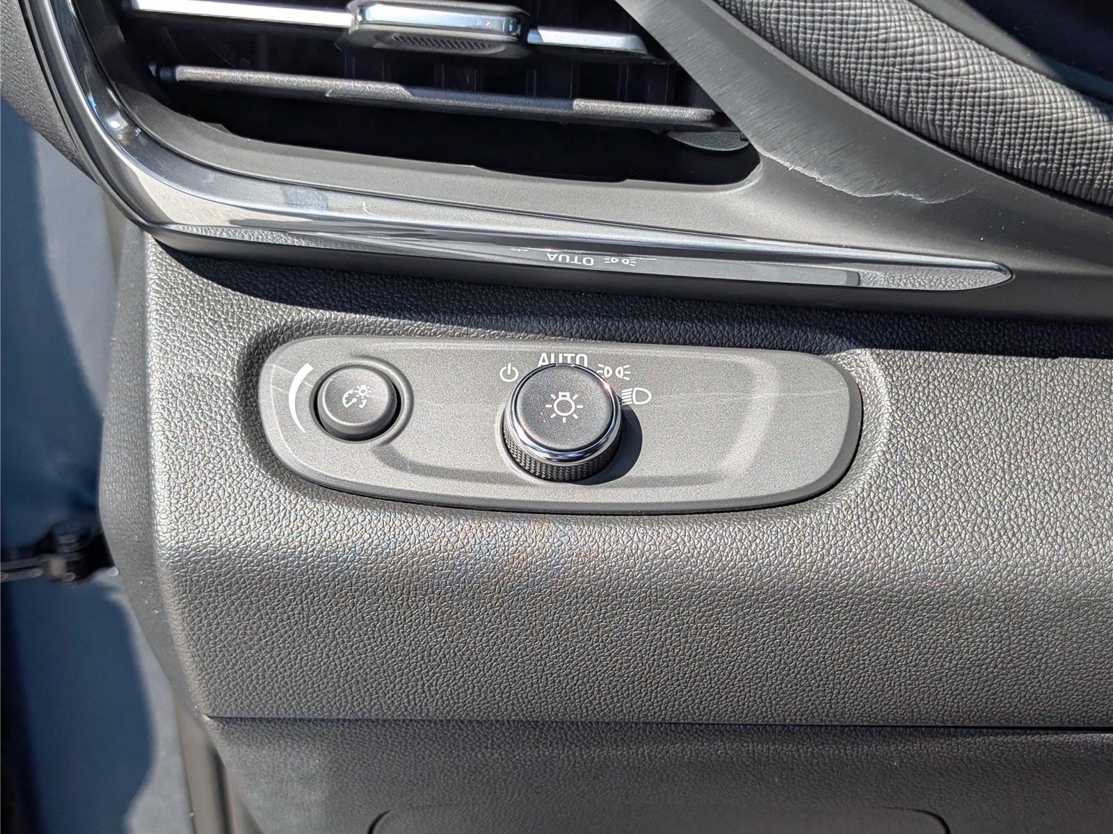 New 2026 Buick Envista Sport Touring w/ Convenience I Package FWD image 16