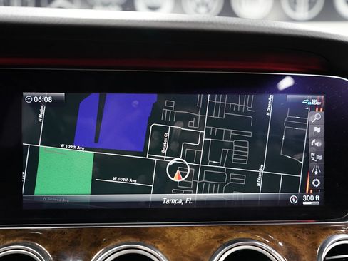 Used 2020 Mercedes-Benz E 450 4MATIC Sedan image 13