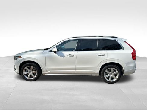Used 2019 Volvo XC90 T6 Momentum AWD/4WD image 2