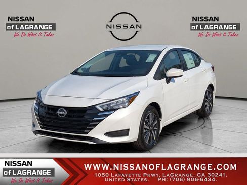 New 2025 Nissan Versa SV w/ Trunk Package image 1