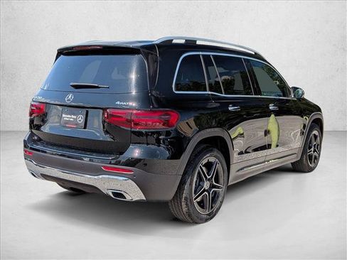 New 2026 Mercedes-Benz GLB 250 4MATIC image 2