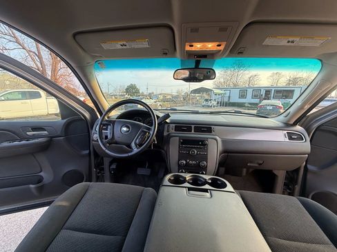 Used 2008 Chevrolet Tahoe LS image 17
