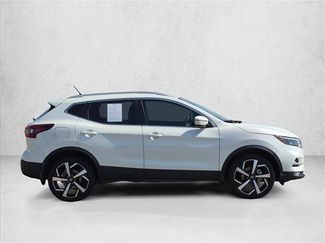 Used 2021 Nissan Rogue Sport SL w/ Premium Package FWD video 4