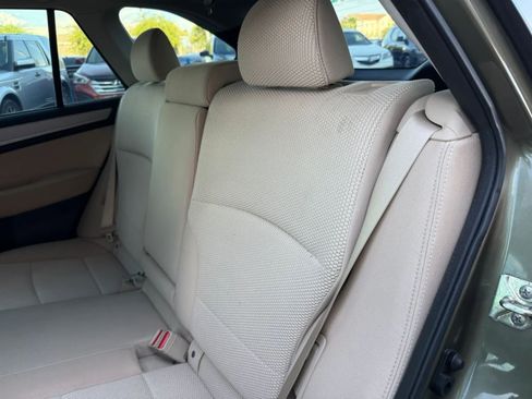 Used 2015 Subaru Outback 2.5i Premium AWD/4WD image 44