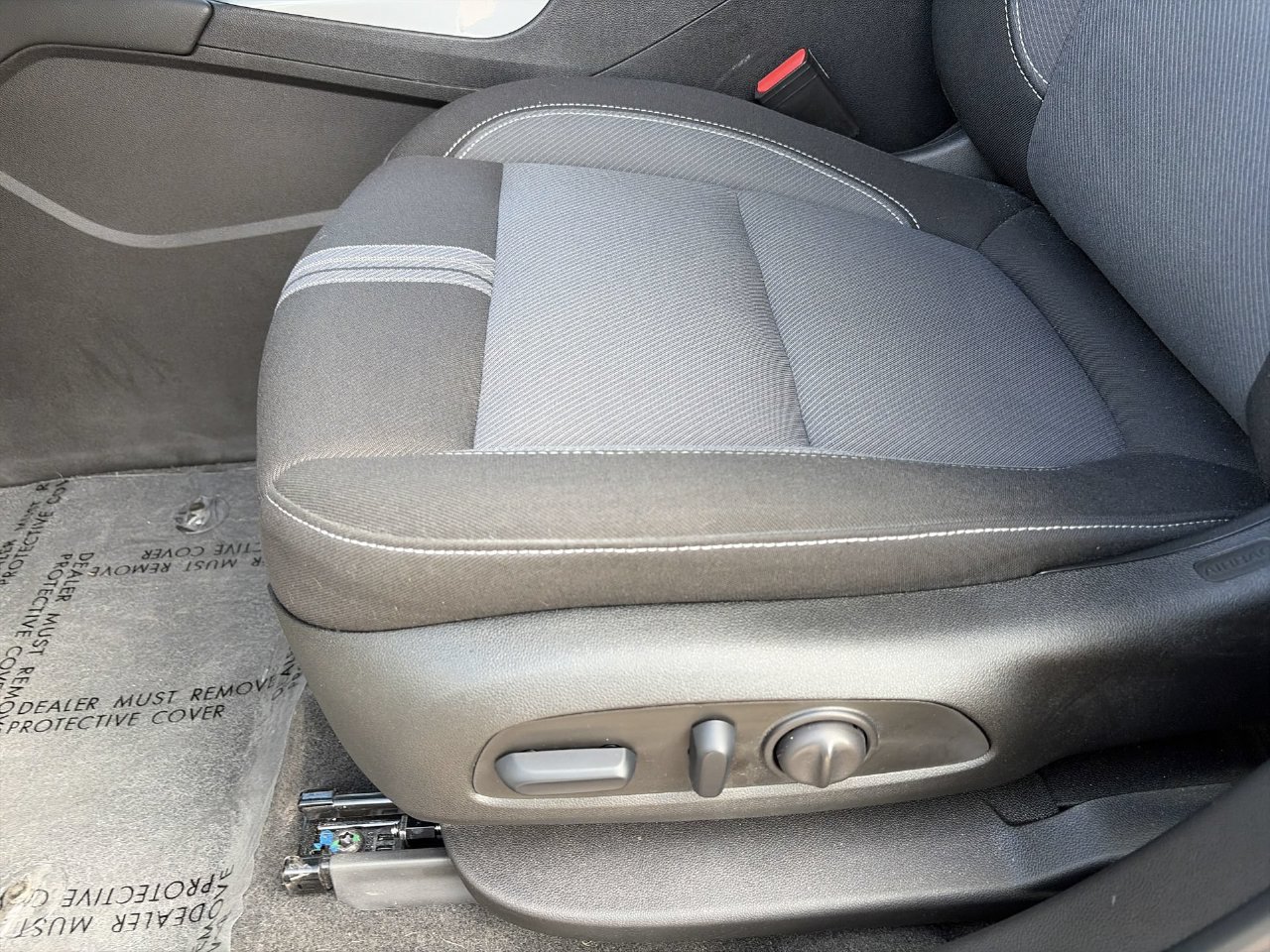 Used 2024 Chevrolet Blazer LT FWD image 19