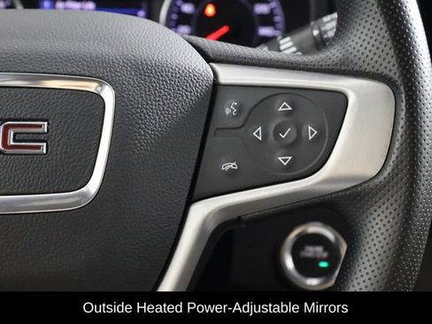 Used 2022 GMC Terrain SLE FWD image 9