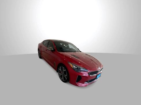 Used 2018 Kia Stinger GT2 AWD/4WD image 2