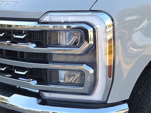 New 2026 Ford F250 Lariat w/ Chrome Package image 4
