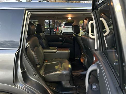 Used 2019 Nissan Armada Platinum w/ Captain's Chairs Package image 26