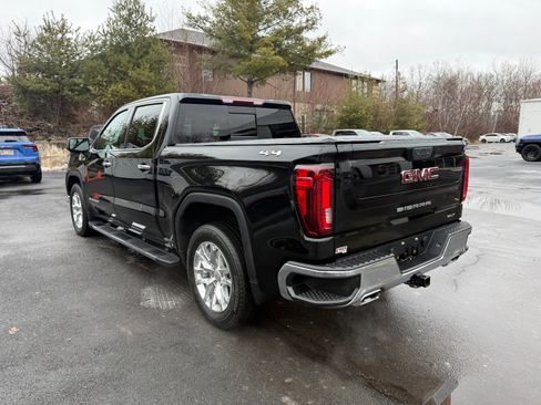 Used 2021 GMC Sierra 1500 SLT w/ SLT Premium Package image 3